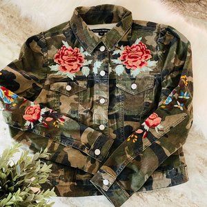 Boston Proper M Camo Denim Jacket
